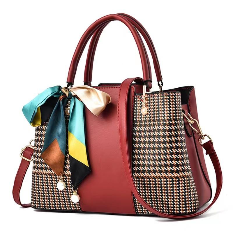 Stylish Vintage Stripe Pattern Medium Tote Bag For Women Perfect For Moms With Dual Shoulder Straps