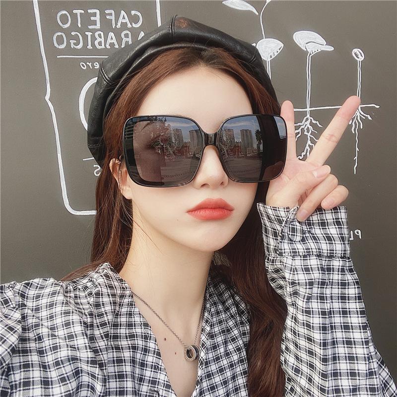 Large Square Sunglasses, Fashionable Retro Rough-Edged Sunglasses, Trendy And Thin Sunglasses.