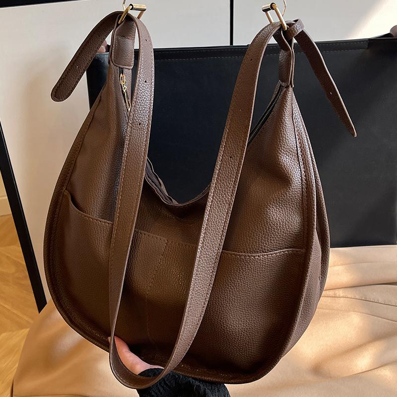 Large Capacity Bag Korean New Fashion Forest Dumpling Bag Versatile Casual Crossbody Bag Shoulder Bag