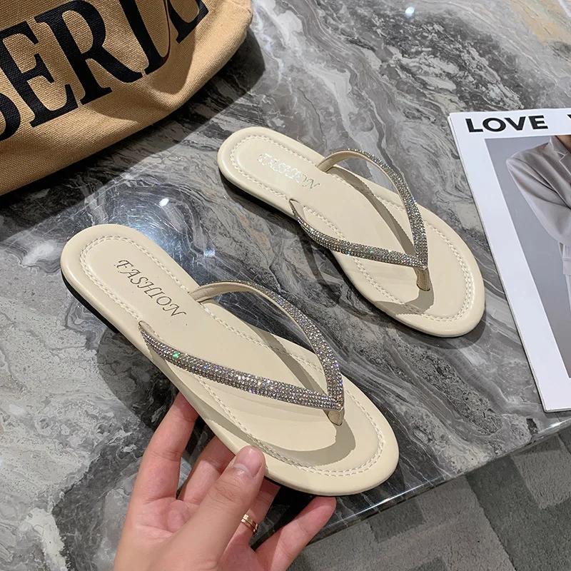 Fashion Rhinestone Slippers Women New Summer Shoes Women Fashion Bling Flip Flops Soft Comfort Flat with Slippers Gold Beach Sandals