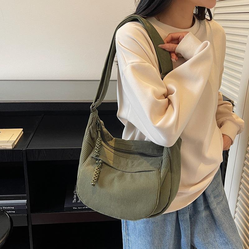 2025 Autumn New Fashion Korean Shoulder Bag Personalized Corduroy Women's Simple Casual Crossbody Dumpling Bag