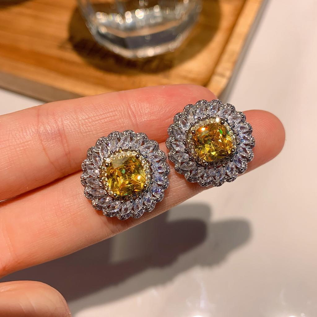 Jewelry Style Retro Imitation Yellow Diamond Square Luxury Inlaid Pendant Earrings Ring Jewelry Set