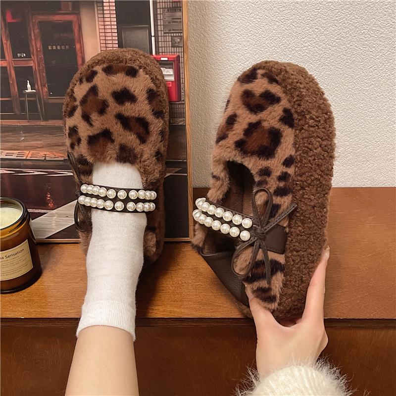 Korean version of leopard print cotton shoes, fluffy shoes for women in autumn and winter 2025, new models for outer wear, velvet to keep warm, and a