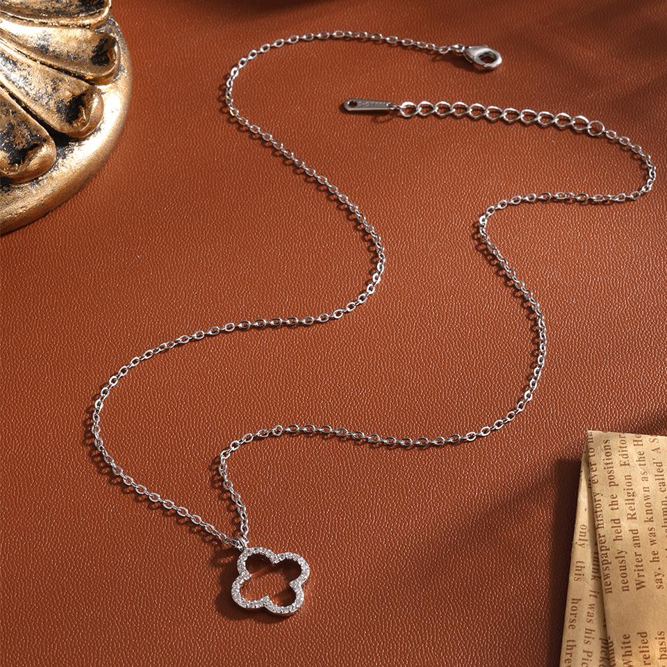 ZAKOL Shiny Zircon Hollow Four-leaf Clover Pendant Necklace for Women Exquisite Birthday Anniversary Zircon Gifts