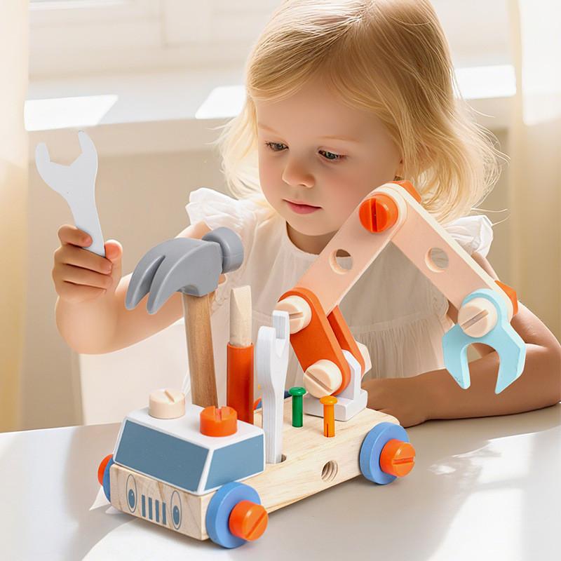 Wooden Childrens Nut Assembly Engineering Vehicle For Cognitive And Motor Skills