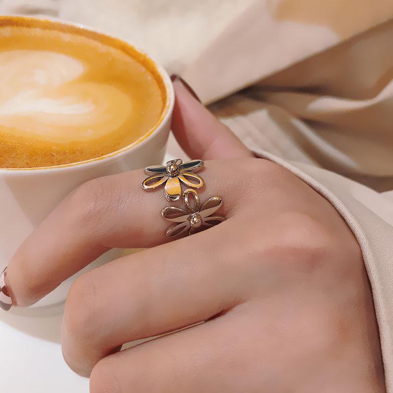 18k Gold Butterfly Love Titanium Steel Ring - European & American Trendy Women's Jewelry