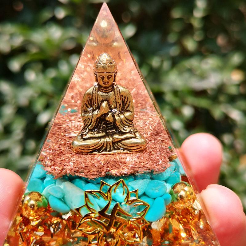 Zen Crystal Buddha Pyramid Statue - Crushed Stone Resin Ornament 6 cm [Color Box Packaging]