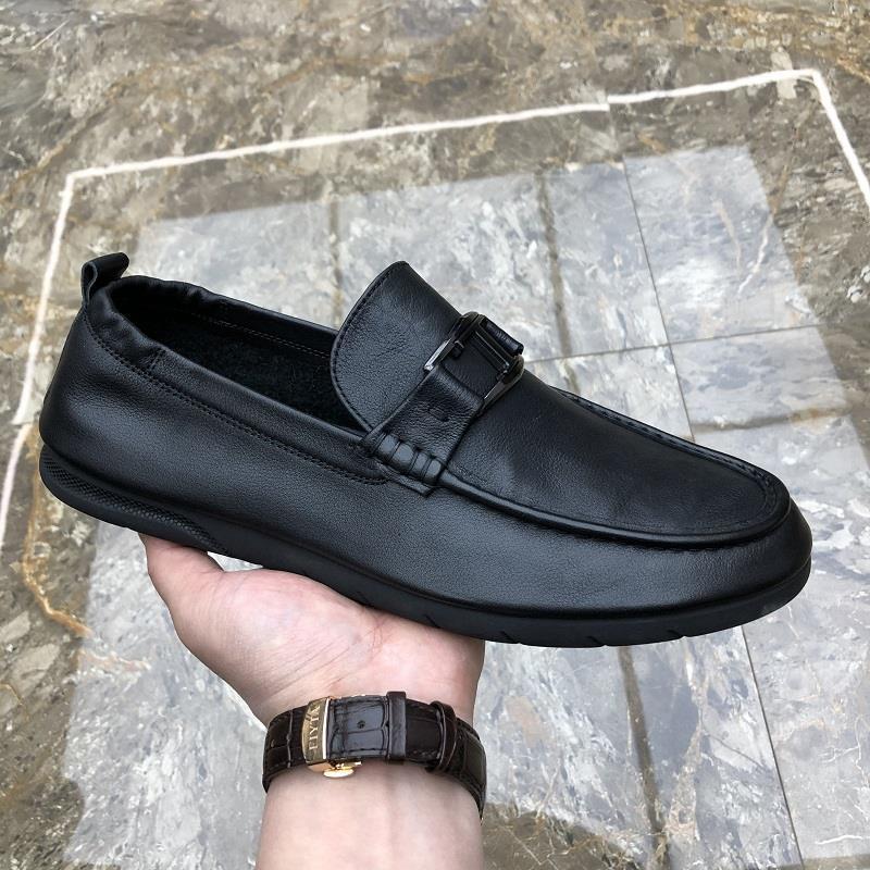 2025 Autumn New Men's Leather Casual Doudou Shoes Soft Sole Breathable Comfortable Versatile High-end Genuine Korean Version Tide