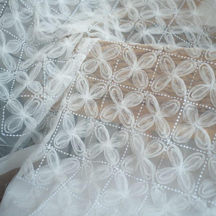 Three-Dimensional Petals White Lace Embroidery Cloth Diy Clothing Wedding Fabric Women'S Bag Tablecloth Decorative Sewing Embroidery Cloth