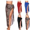 Fatos de banho – Páreos de praia e vestidos
