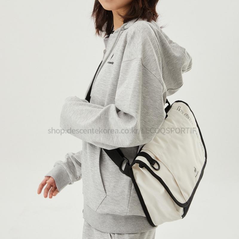 Le Coq Sportif [cLearance][60  Off] Mini Messenger Bag  Unisex    Ivory  Qp123abg12 