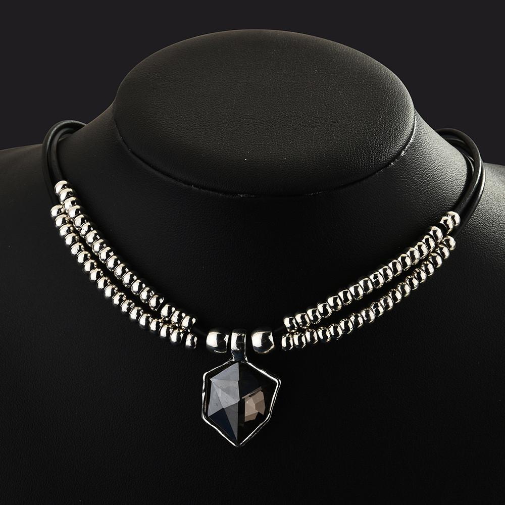 Geometric Pearl Necklace With Gold Plating For Fashionforward Women