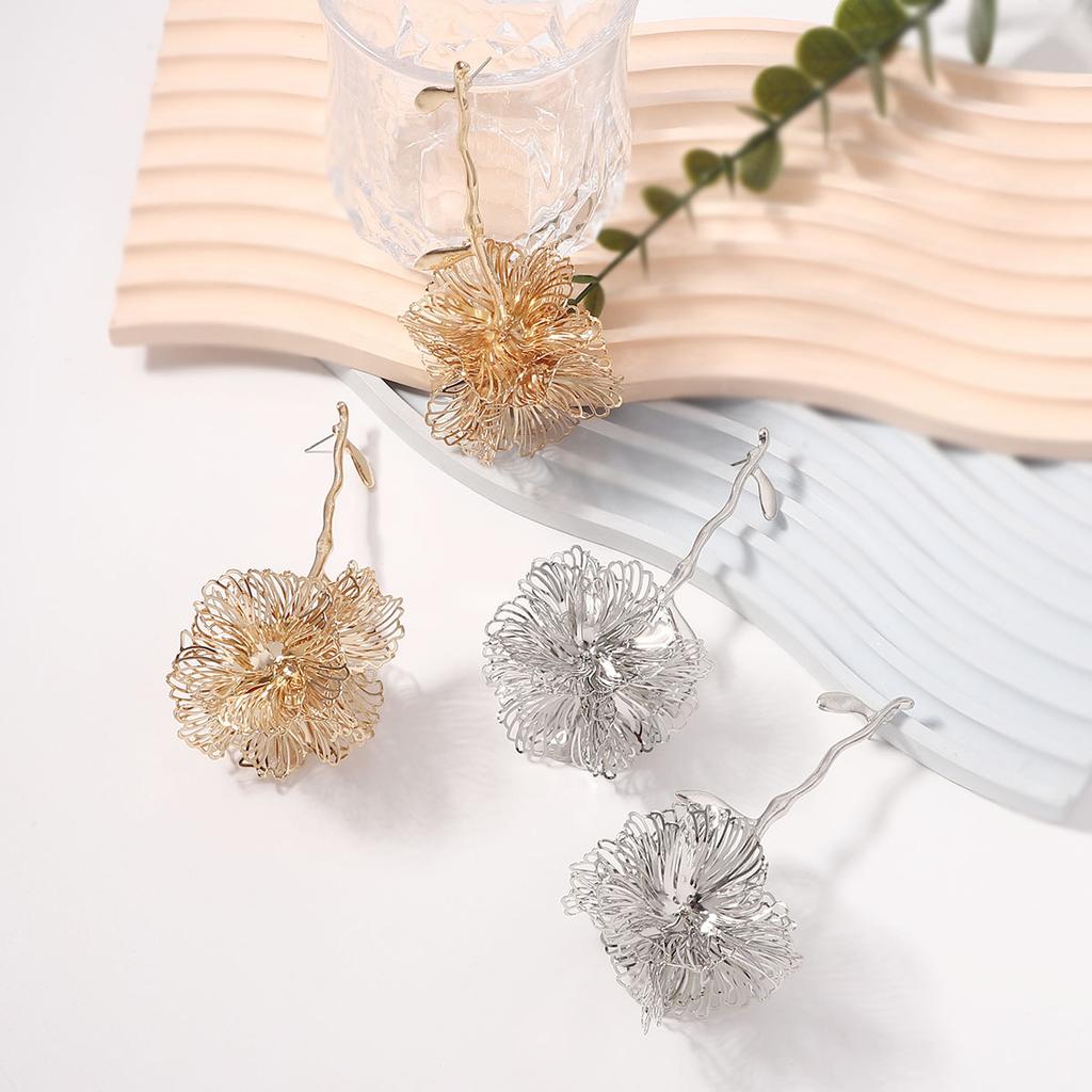 New The Same Medieval Style Metal High-end Design Cut-out Big Flower Heavy Work Branch Earrings Earrings