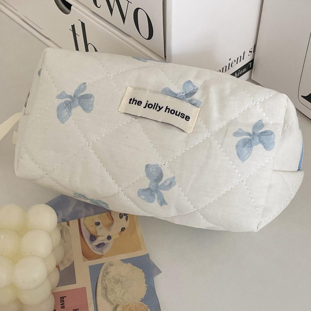 Vintage Floral Satin Makeup Bag With Bow Embellishment For Daily Use And Travel Comfort