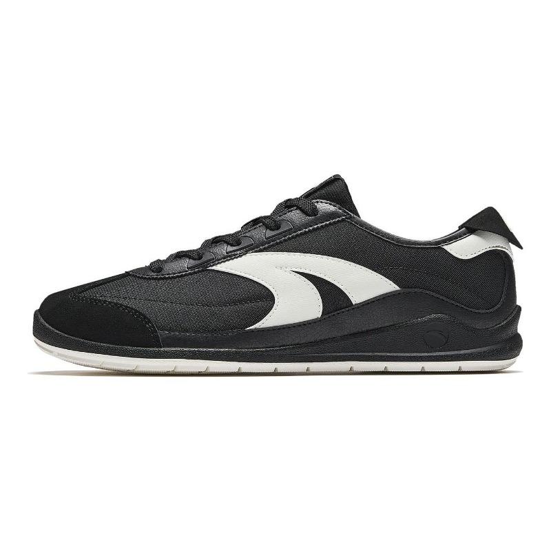 Anta Queyue Vintage men low-top casual sneakers basic black/ivory white 912618829-5 39