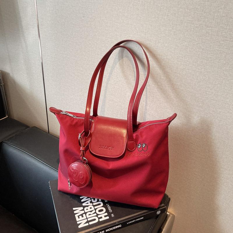 Premium sense large-capacity bag women's new fashion commuter shoulder bag popular contrasting color tote bag