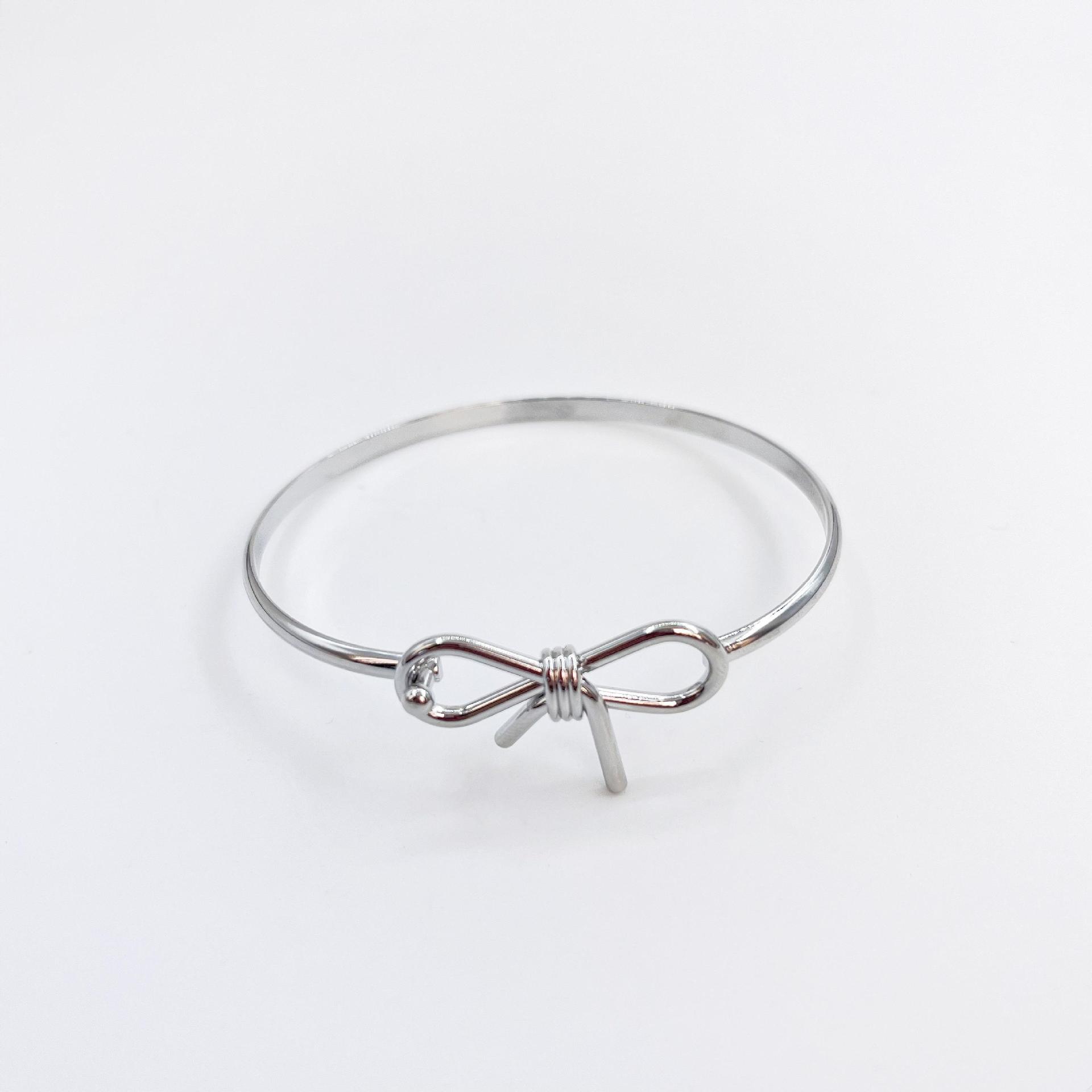 

Свежий и сладкий глянцевый браслет-бантик из меди и золота, персонализированные геометрические украшения в виде крученых звеньев для женщин серебряный