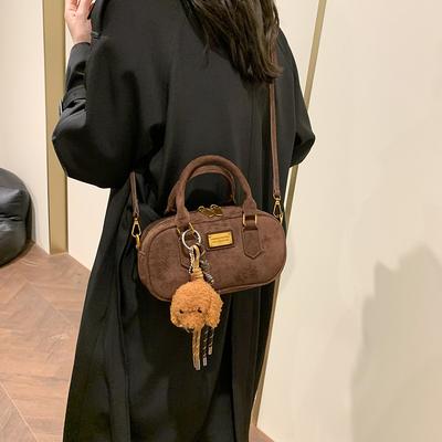 Portable Bowling Boston Bag Women's 2025 New Autumn and Winter Light Luxury Niche High-end Messenger Pillow Bag