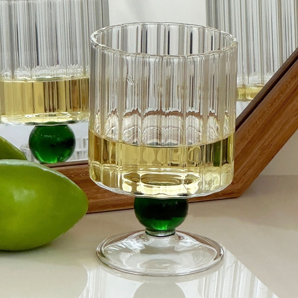 

Nordic Style Vintage Whiskey Tall Glass Striped Transparent Milk Cup Simple Heat-resistant Coffee Cup 201-300ml зелёный