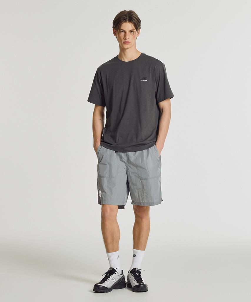 Nyuballanseu Nbneg31633 / Uni Frozen Essential Small Logo Short Sleeve T-Shirt (Charcoal)
