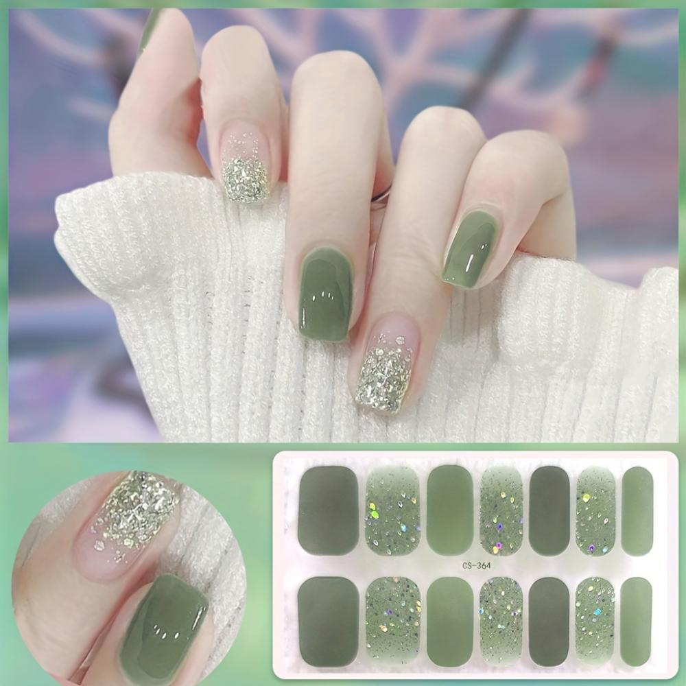 Dashing Diva Nail Strips Women's Fashion Nail Stickers Self-Adhesive Full Nail Wraps Waterproof Free Sealing Gel Nail Film