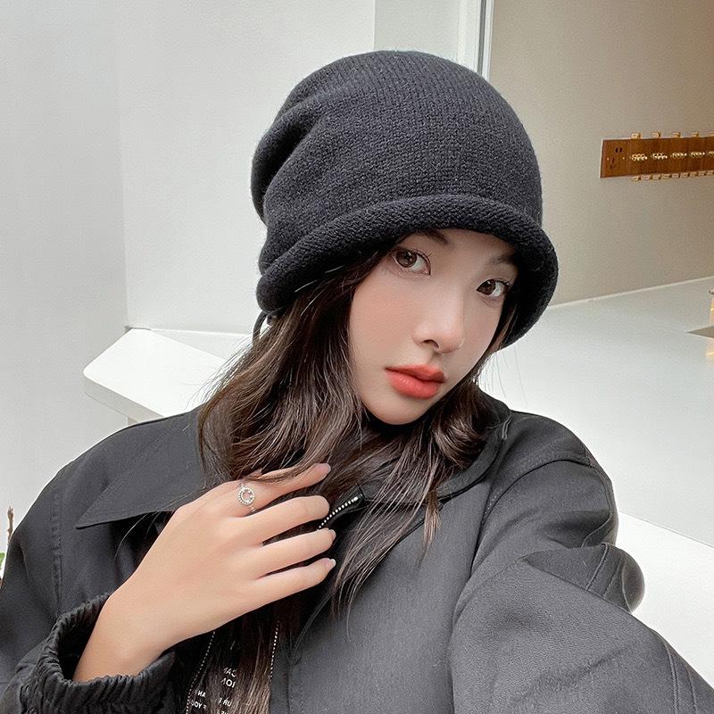 Women's Woolen Slouchy Hat for Autumn/Winter - Large Fit, Face-Flattering, Adjustable, Roll-Up Edge, Casual Knit Design