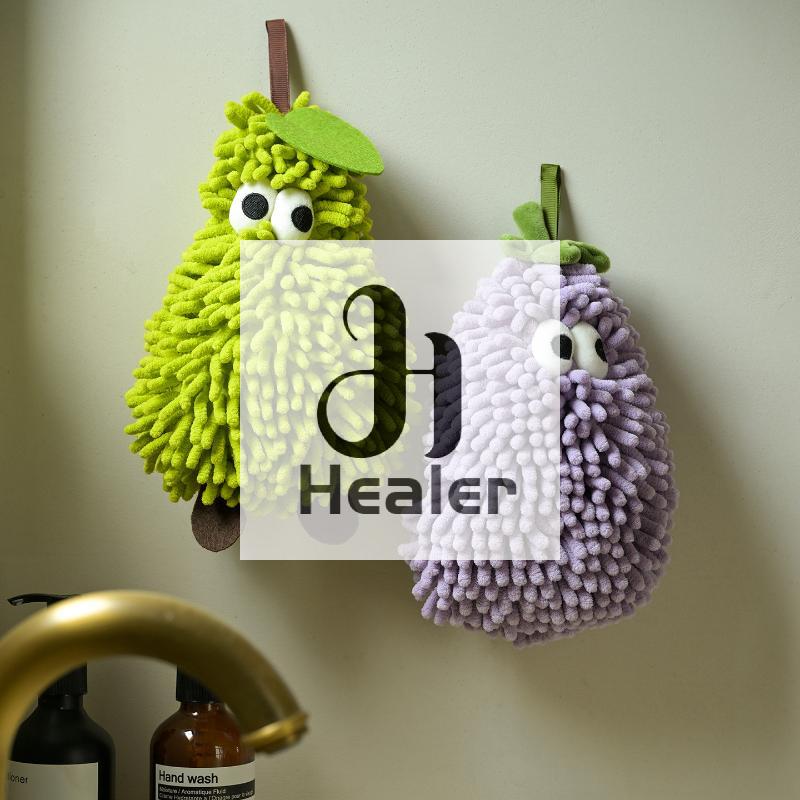 1PC Fruit Hand Towel For Kitchen And Bathroom Banana/Strawberry Shaped Hanging Washcloth Chenilles Cloths Soft Absorbent Towel