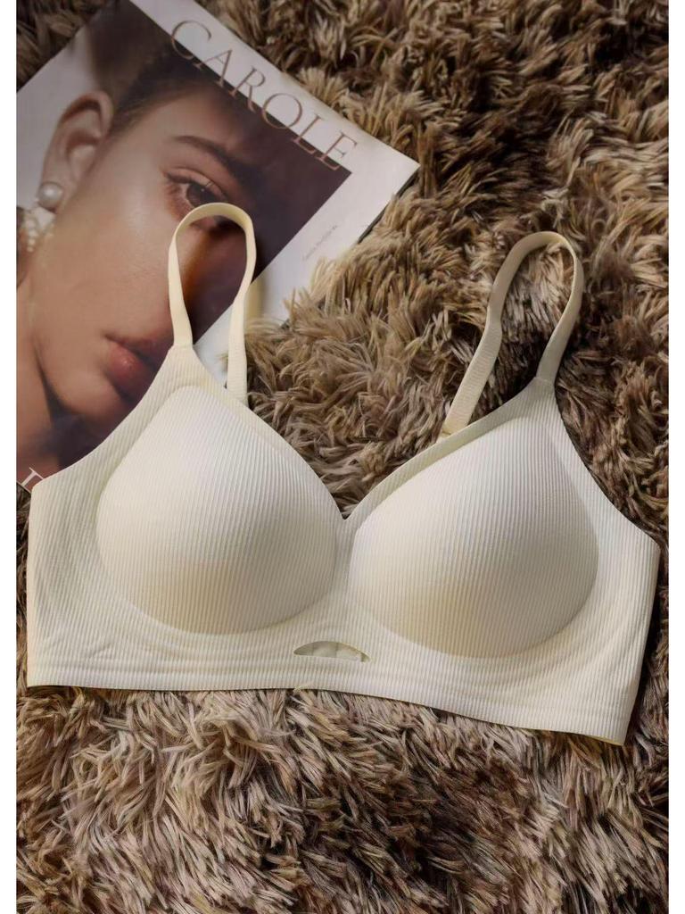 Seamless Hollow Design Supportive Bra – Comfort, Lift, and Anti-Sagging for a Smaller-Looking Bust