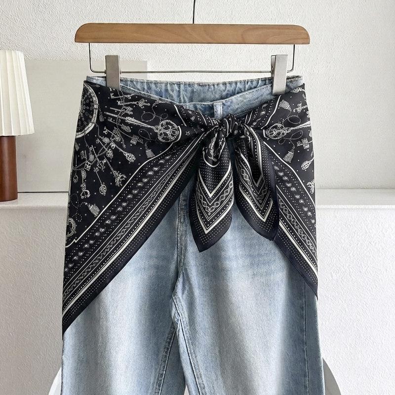 White Floral Small Silk Scarf Triangle Scarf Headscarf Belt Women's Decoration with Skirt Jeans Waist Accessories Fart Curtain