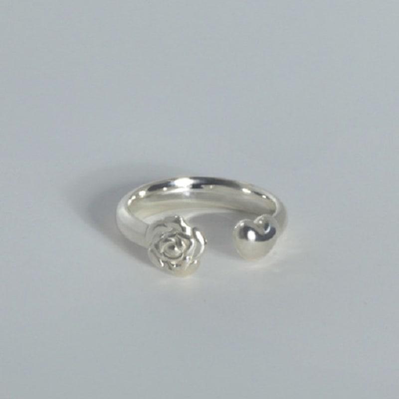LOASI Lovely Rose. Rose Heart Open Ring