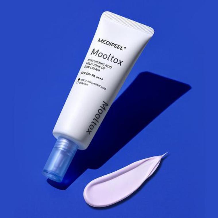 Łagodny krem z efektem rozjaśniającym i nawilżającym – Medi-Peel Hyaluronic Water Tox 50ml