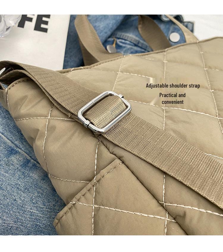 Large Capacity Quilted Tote Bag - Korean Style Versatile Cotton Coat Bag, High-End Fashion Shoulder & Crossbody Bag for Autumn and Winter