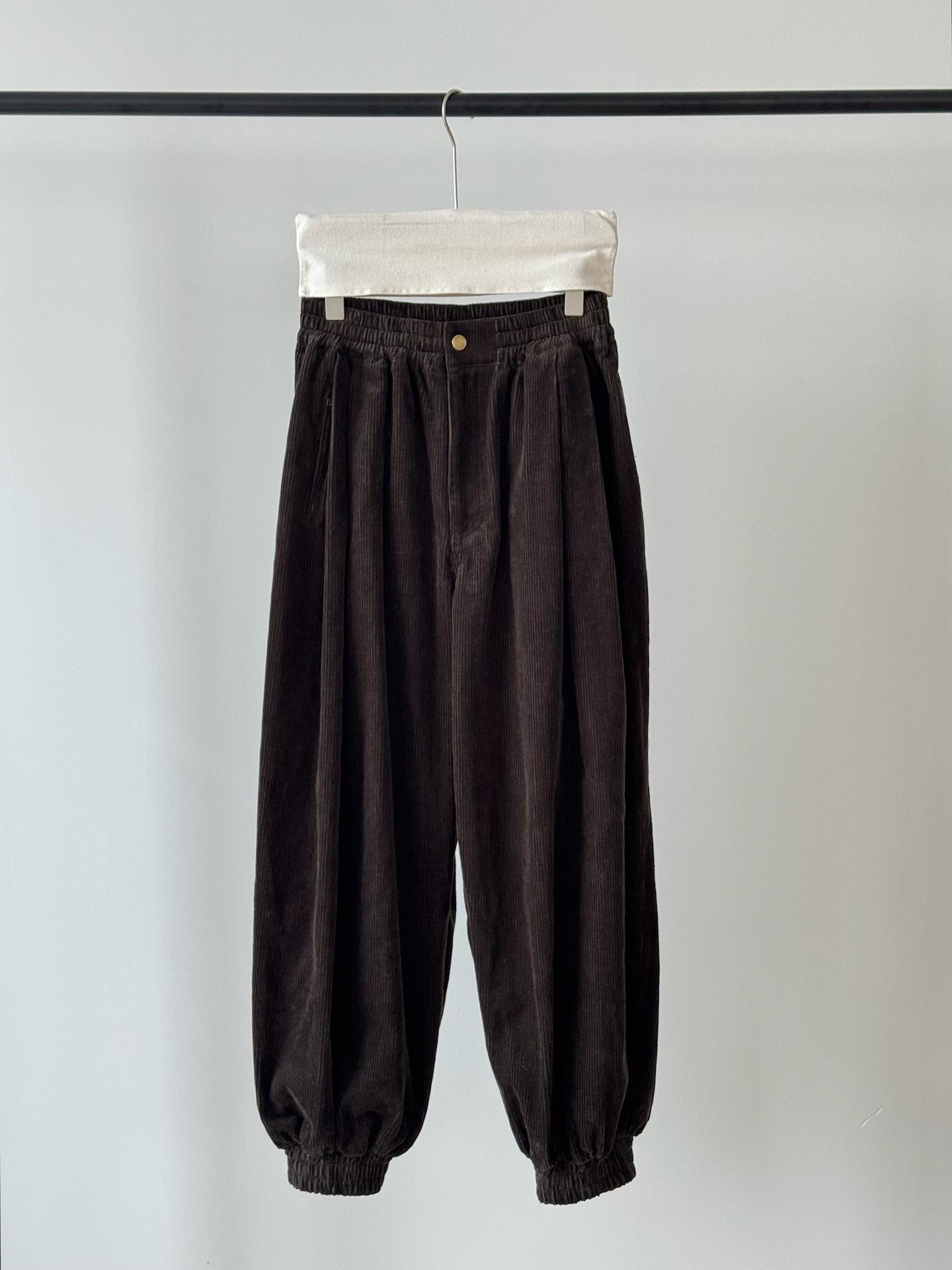 

Autumn Moss Green Corduroy Joggers L глубоко мох зеленого