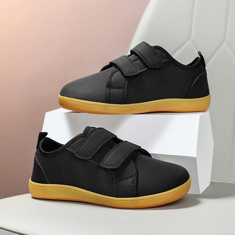 Coleção Primavera 2026: Sapatos Esportivos Antiderrapantes de Solado Macio para Crianças - Sapatos Casuais de Couro Campus e Tênis de Skate para Meninas