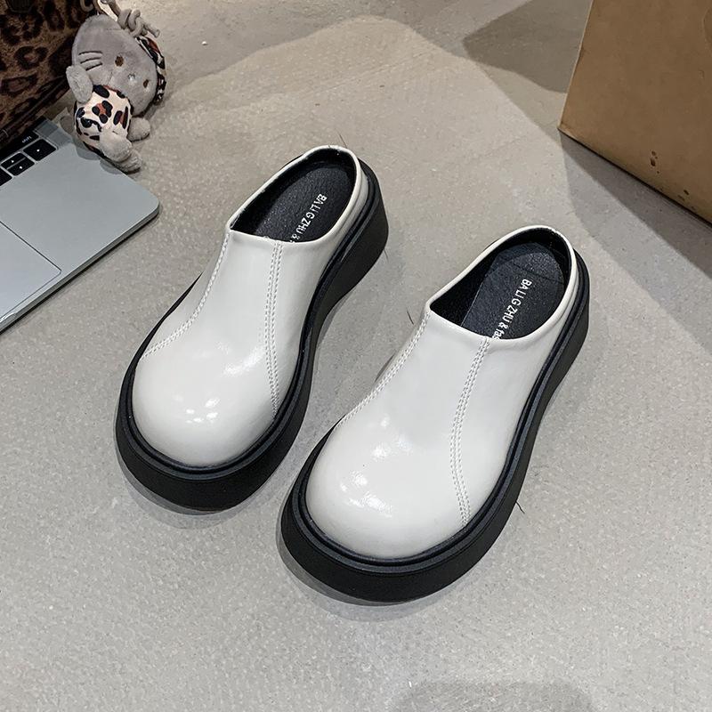 Platform loafers women's spring and autumn 2025 new fashion British college style increases height and thinness, one pedal small leather shoes