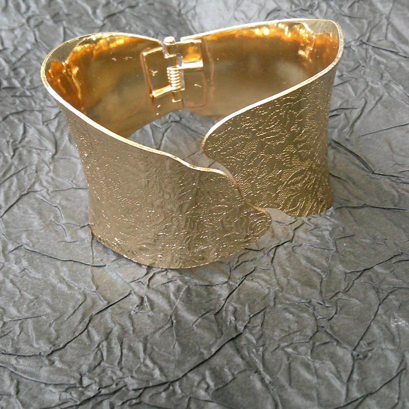 Европейско-американская модная геометрическая браслет с крыльями ангела золотой