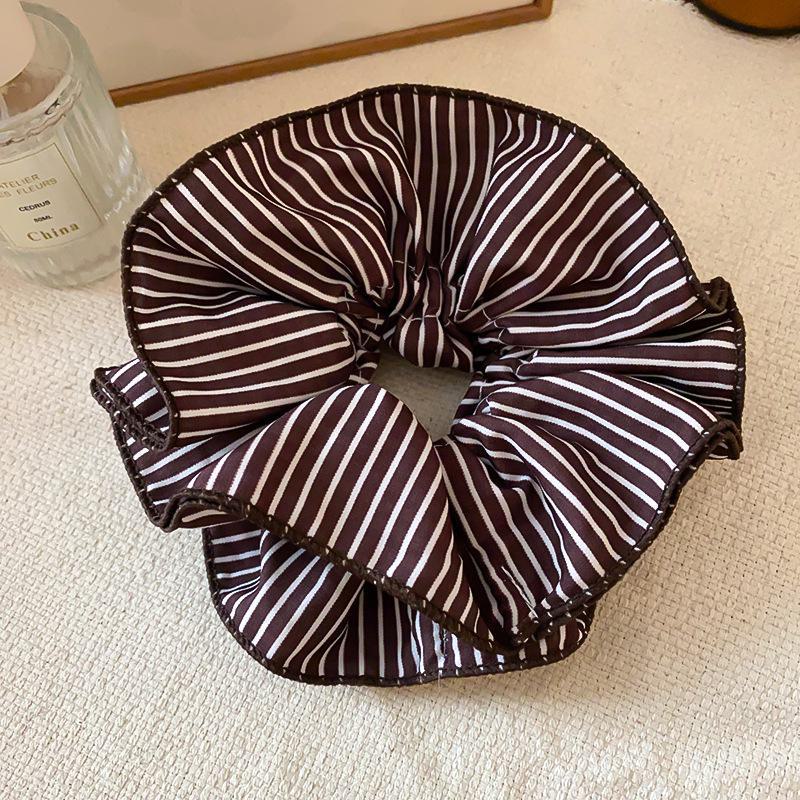 

Женское художественное многослойное полосатое плиссированное кольцо для волос - аксессуар для высокого хвоста Fresh Style Hairband коричневый