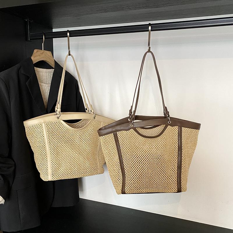 Large capacity woven tote straw bag women's 2026 spring new casual texture shoulder armpit bag