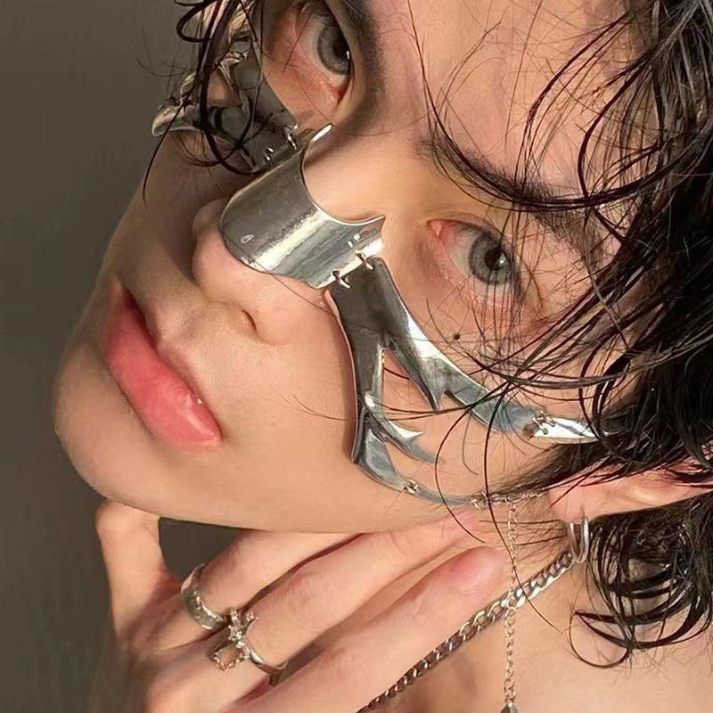Male Mechanical Lip Ring Accessory, Sports Student Nose Ring Accessory, Muscular Man Adjustable Metal Punk Mask
