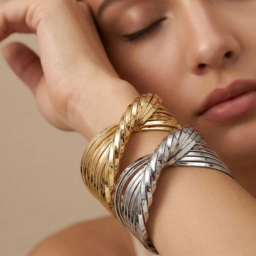 Trend Chunky Gold Color Twisted Cuff Bangle Bracelet for Women Hip Hop Irregular Geometric Wide Wristband Statement Jewelry