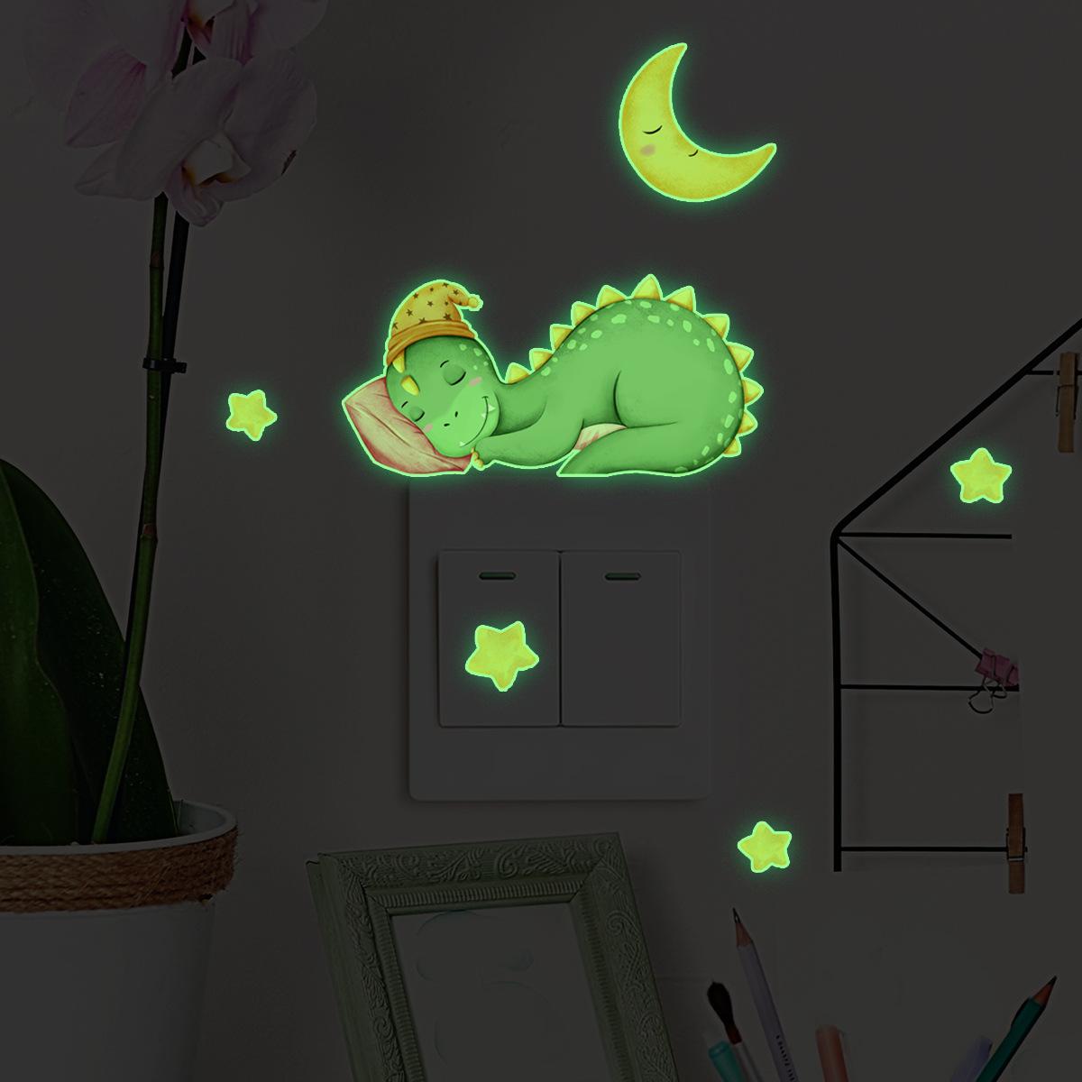 

Светящиеся наклейки на стену с изображением динозавра из мультфильма, светящиеся в темноте наклейки с животными для детских комнат, домашний декор, выключатель света
