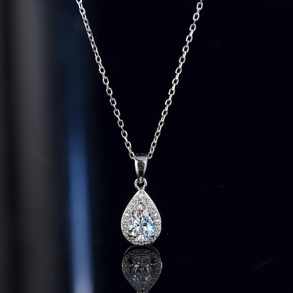 S925 Sterling Silver Moissanite Water Drop Pendant Necklace Women s Pear-shaped Clavicle Chain Light Luxury Exquisite 925 silver