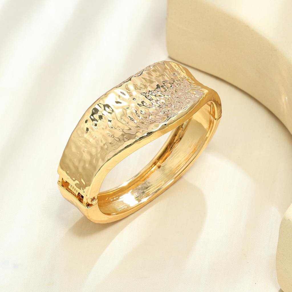 Bracelet INS Minimalist Irregular Wave Jewelry Metal Glossy Bracelet Ladies Jewelry