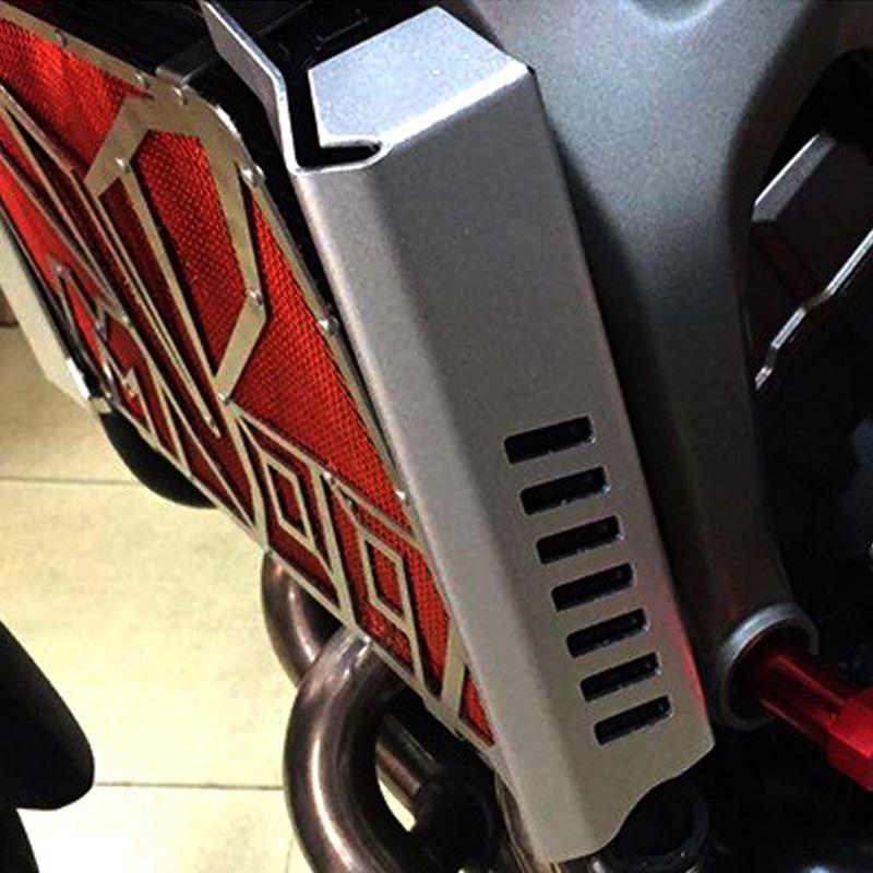 Yamaha MT-09/FZ-09 (2013-2016) CNC Radiator Side Cover/Protector