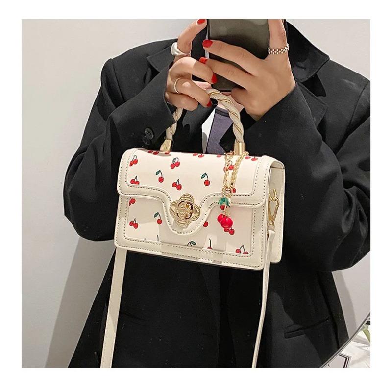 2024 Exquisite Small Bags Women New Fashion Versatile Messenger Bag Sweet Cherry Square Chains Crossbody Bags Wallet  Purse
