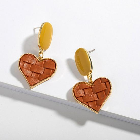 Japanese-Korean Style Heart Stud Earrings - Versatile, Trendy Geometric Design for Women