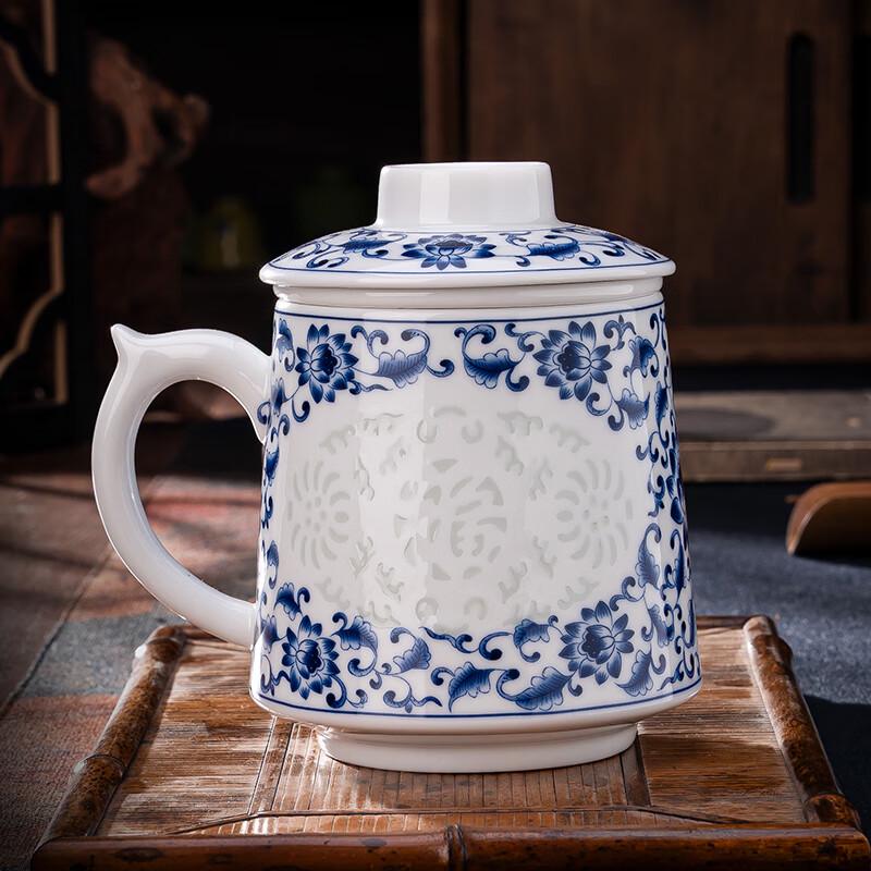 Jingdezhen Blue & White Porcelain Filter Tea Cup