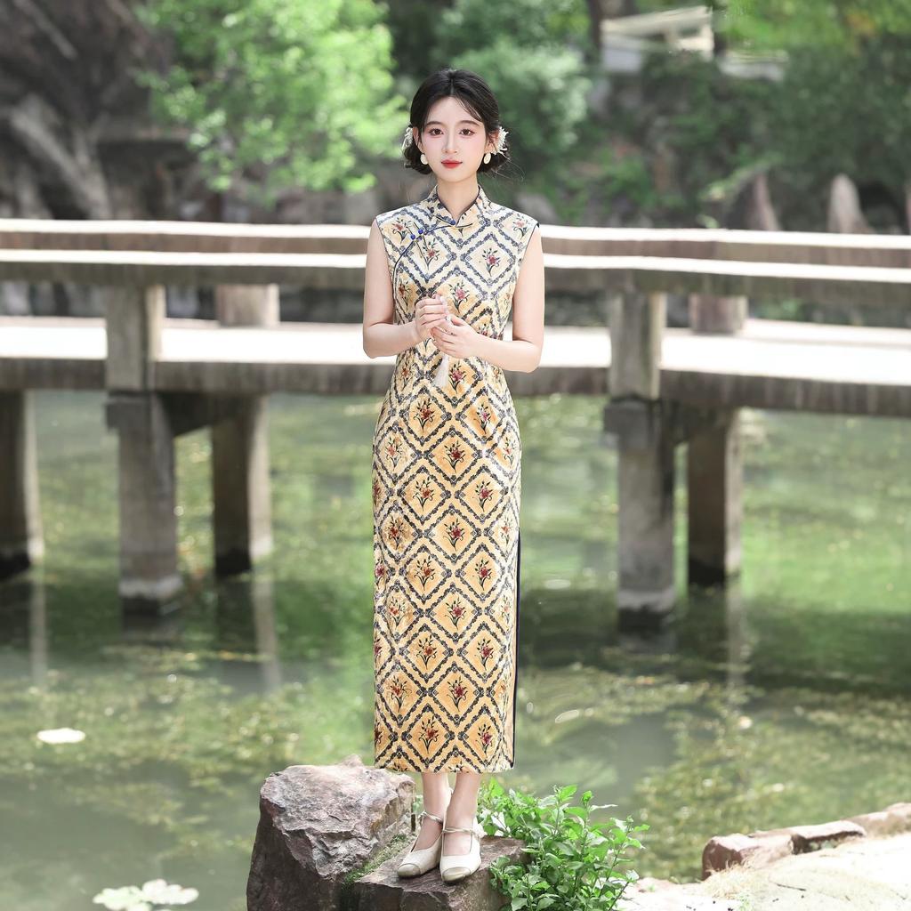 1011 summer new velvet cheongsam national style thin retro slim long sleeveless wedding dress