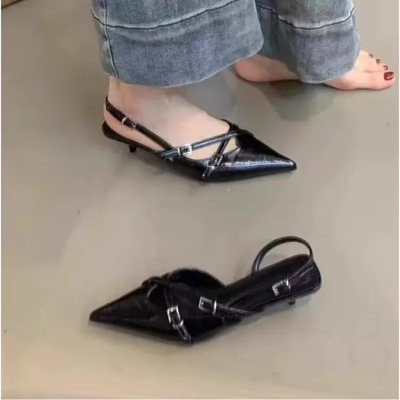 Sommermode sexy spitze High Heels lässige flache Sandalen elegante Schnalle dekorative dünne High Heels schwarze Damenschuhe