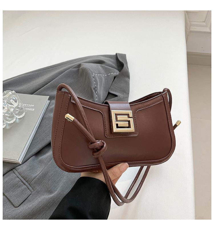 Foreign style simple women's shoulder bag fashion trend underarm bag women 2025 new fashion Korean version messenger bag women